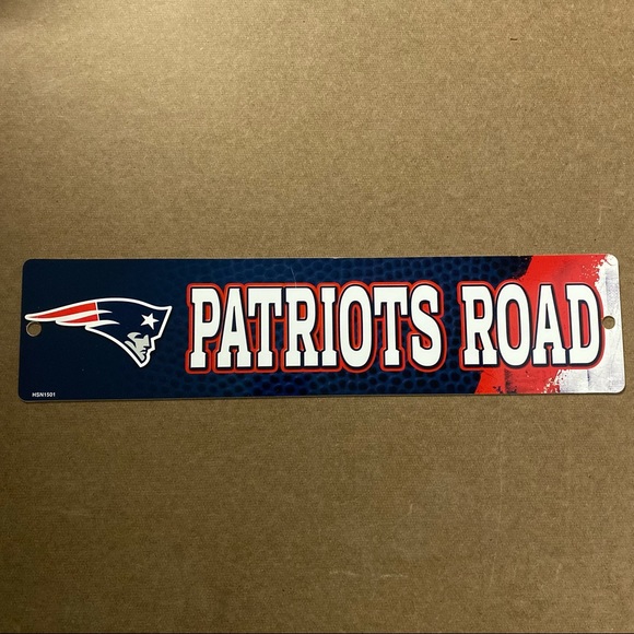 New england patriot signs - Picture 3 of 12